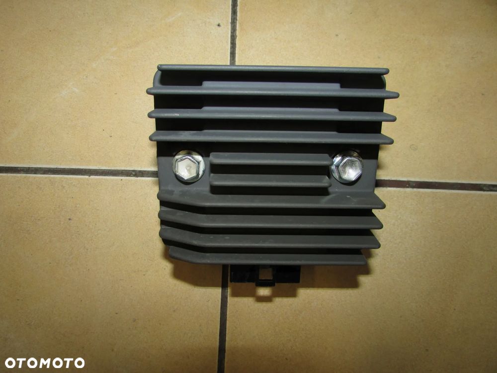 YAMAHA MT-03 2020+ regulator napięcia - 1