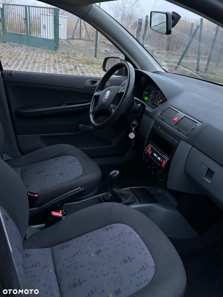 Skoda Fabia 1.2 HTP Classic - 6