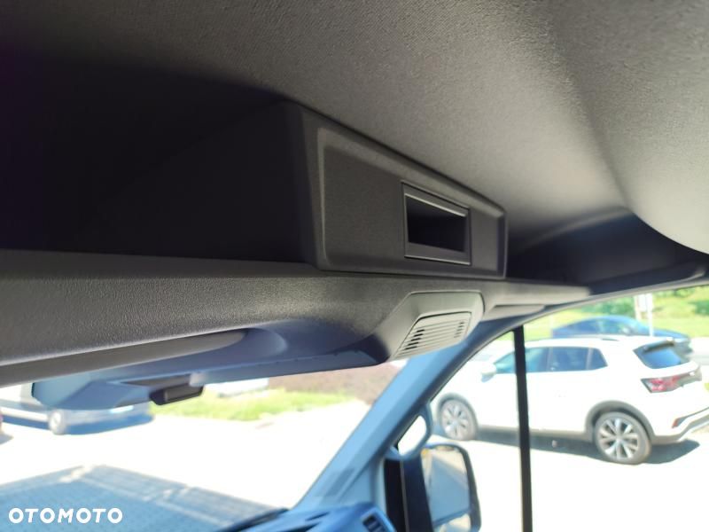 Volkswagen Crafter - 33