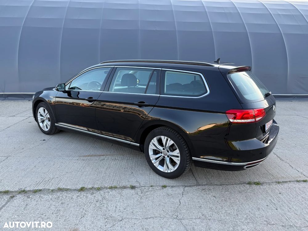 Volkswagen Passat 2.0 TDI DSG 4Motion Comfortline - 18