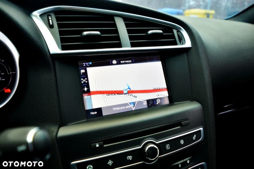 Citroën DS4 HDi 115 Chic - 12