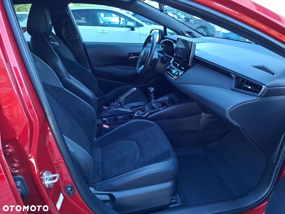 Toyota Corolla - 10
