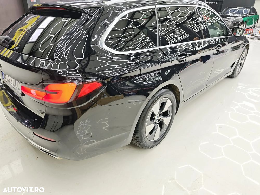 BMW Seria 5 520i Aut. Luxury Line - 6