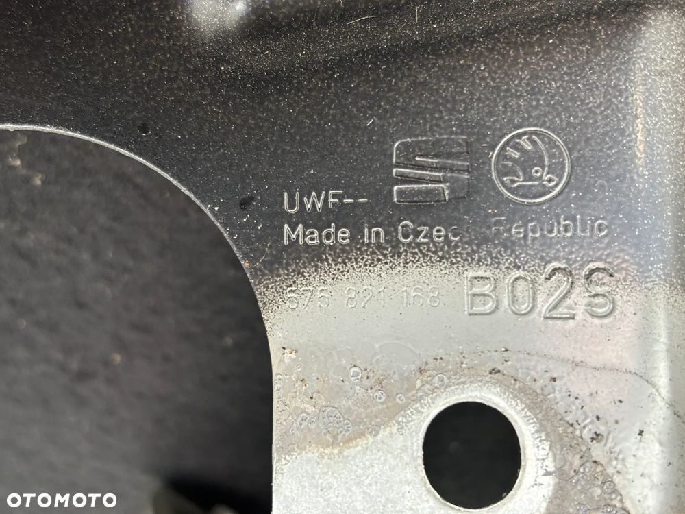 SEAT ATECA WSPORNIK MOCOWANIE BŁOTNIKA LEWY PRAWY 575821167 575821168 - 2