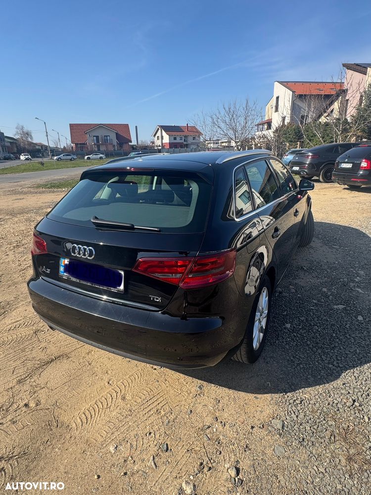 Audi A3 1.6 TDI ack (clean diesel) S tronic Ambiente - 5