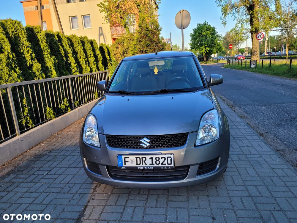 Suzuki Swift 1.3 Club - 13