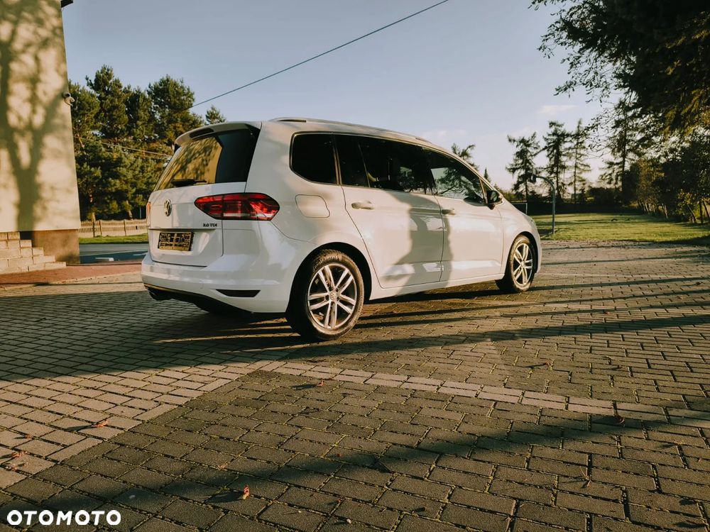 Volkswagen Touran 2.0 TDI BMT Highline DSG - 17