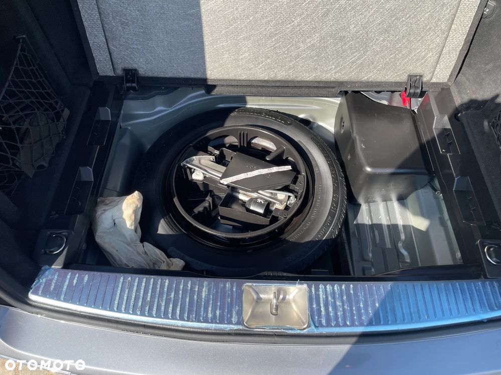 Mercedes-Benz Klasa C 180 (BlueEFFICIENCY) 7G-TRONIC Avantgarde - 20