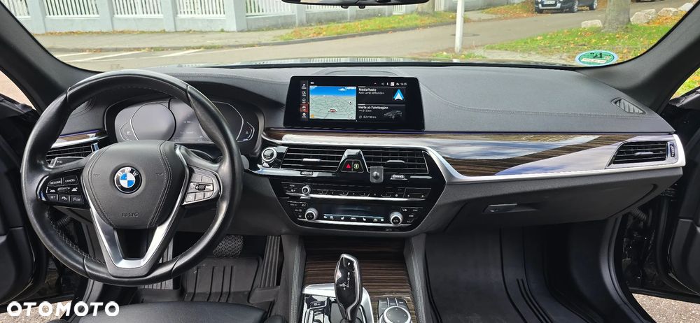BMW Seria 5 520d Luxury Line - 14