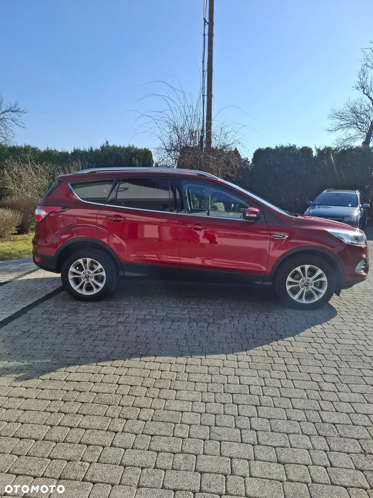 Ford Kuga - 1