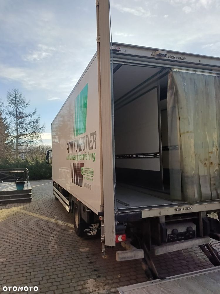 Zabudowa chłodnicza PETIT FORESTIER 18 EPAL 1 lub 2 komory | Carrier Supra | Winda 1500 kg - 2