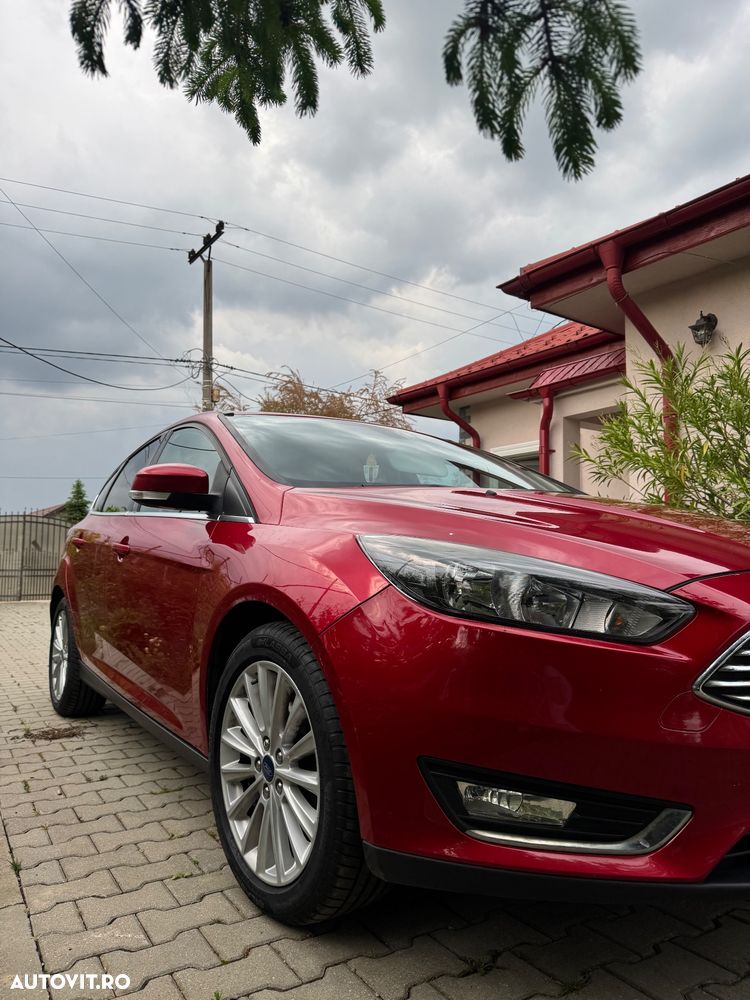 Ford Focus - 10
