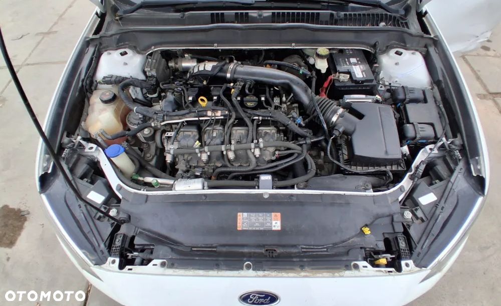 Ford Fusion 2.0 EcoBoost Titanium - 14