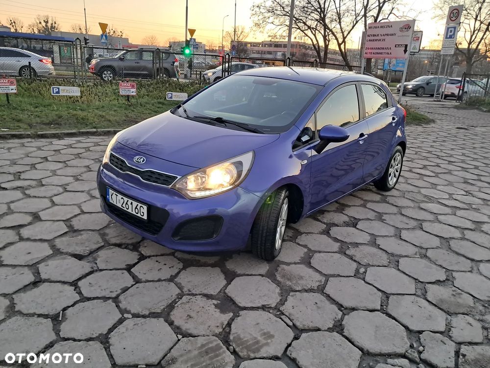 Kia Rio - 1