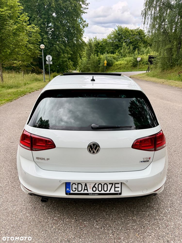 Volkswagen Golf - 8