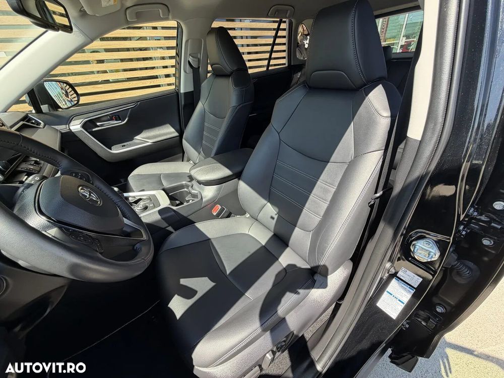 Toyota RAV4 2.5 VVT-iE 4x4 Luxury - 18