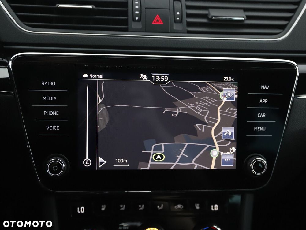 Skoda Superb 2.0 TSI L&K DSG - 20