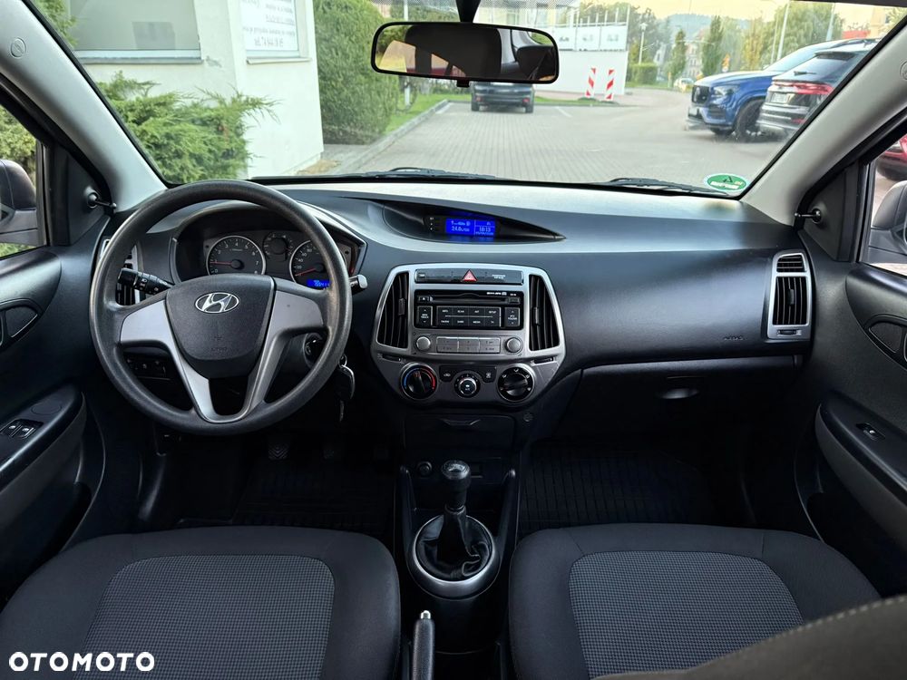 Hyundai i20 1.25 Classic + - 29