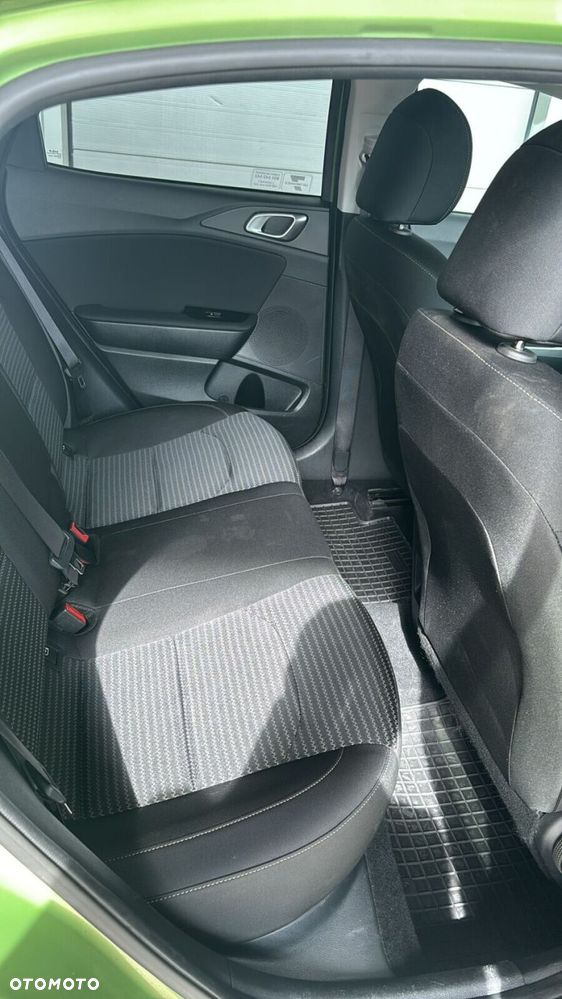 Kia XCeed - 11