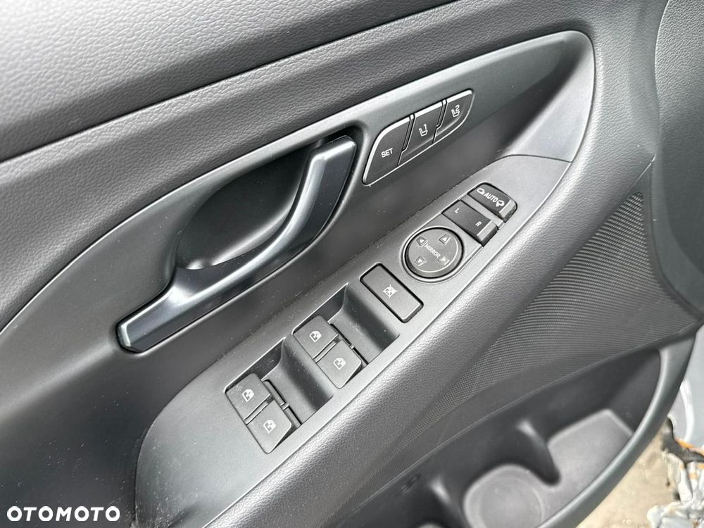 Hyundai i30 N 2.0 T-GDI Performance DCT - 18