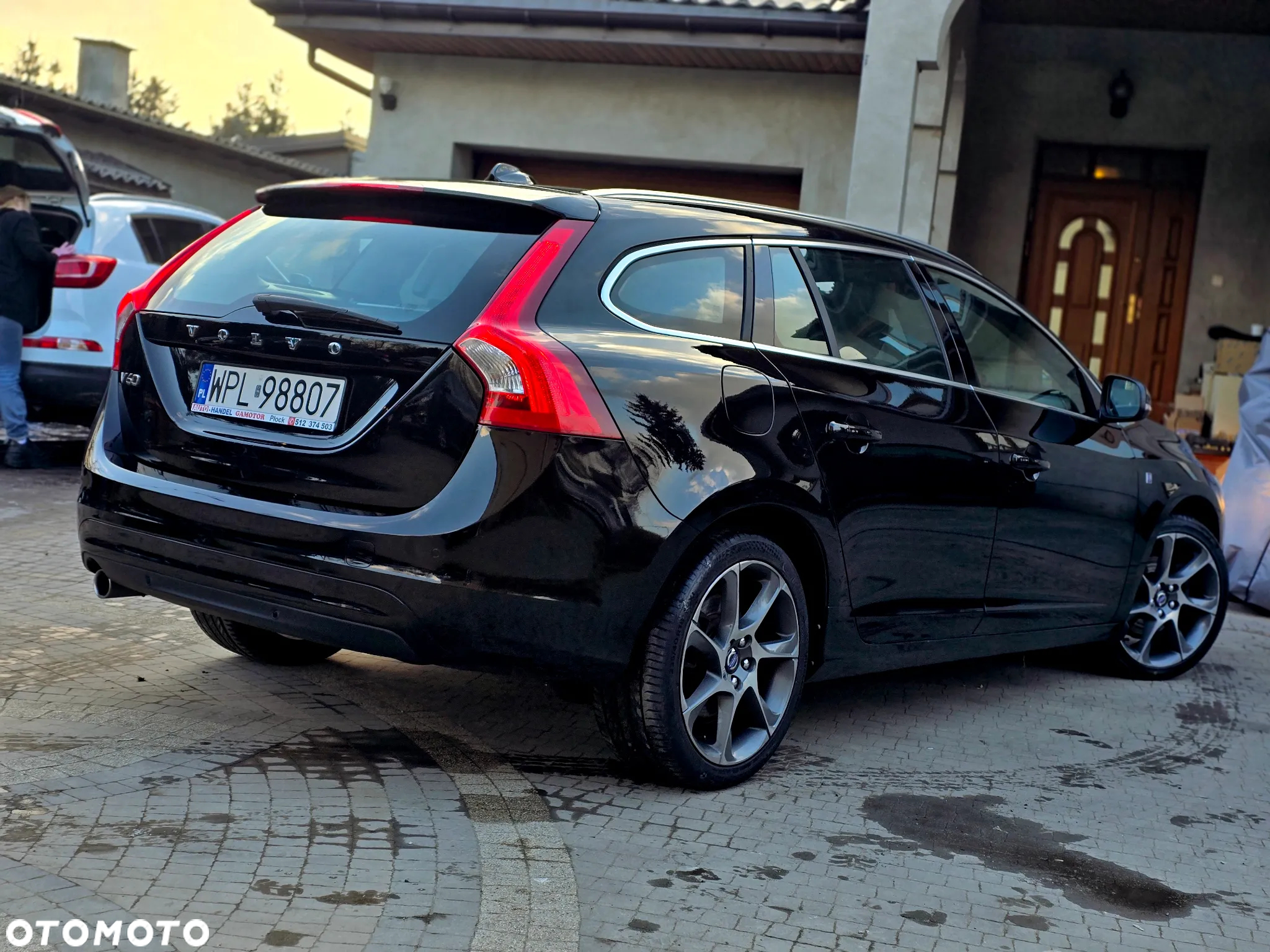 Volvo V60 D2 Ocean Race - 6