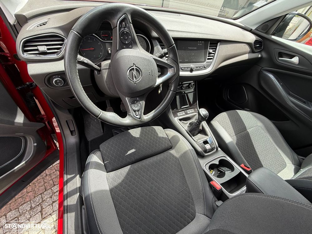 Opel Grandland X 1.2 S&S Business Elegance - 3