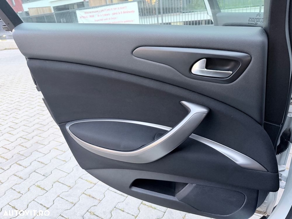 Citroën C5 1.6HDi BVM Attraction - 12