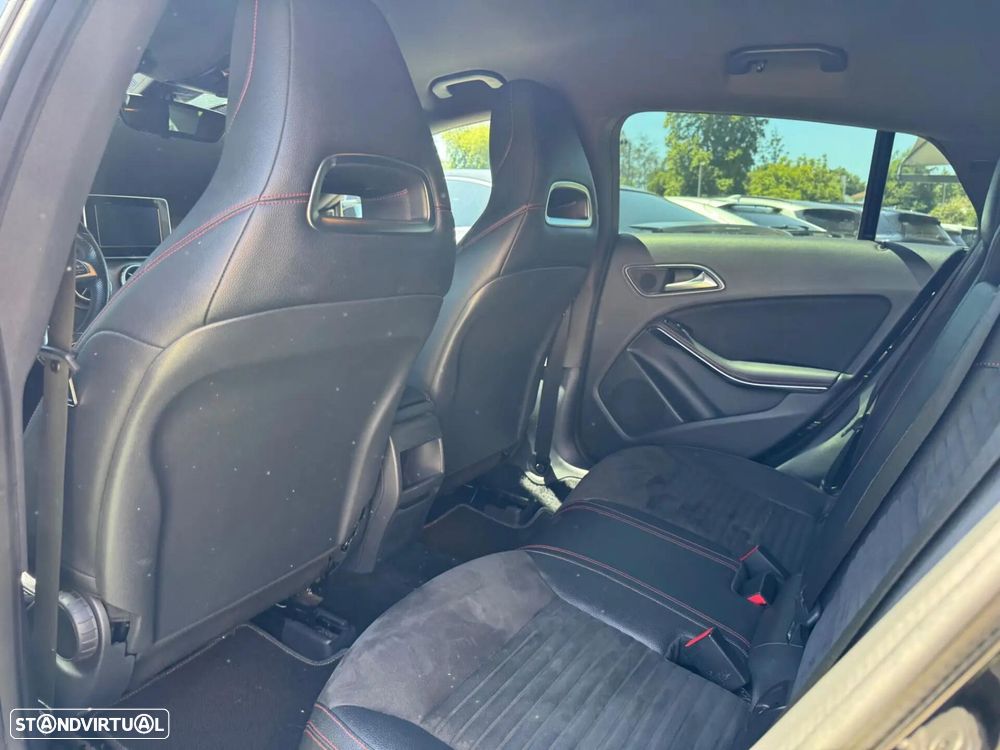 Mercedes-Benz CLA 180 d Shooting Brake AMG Line - 31