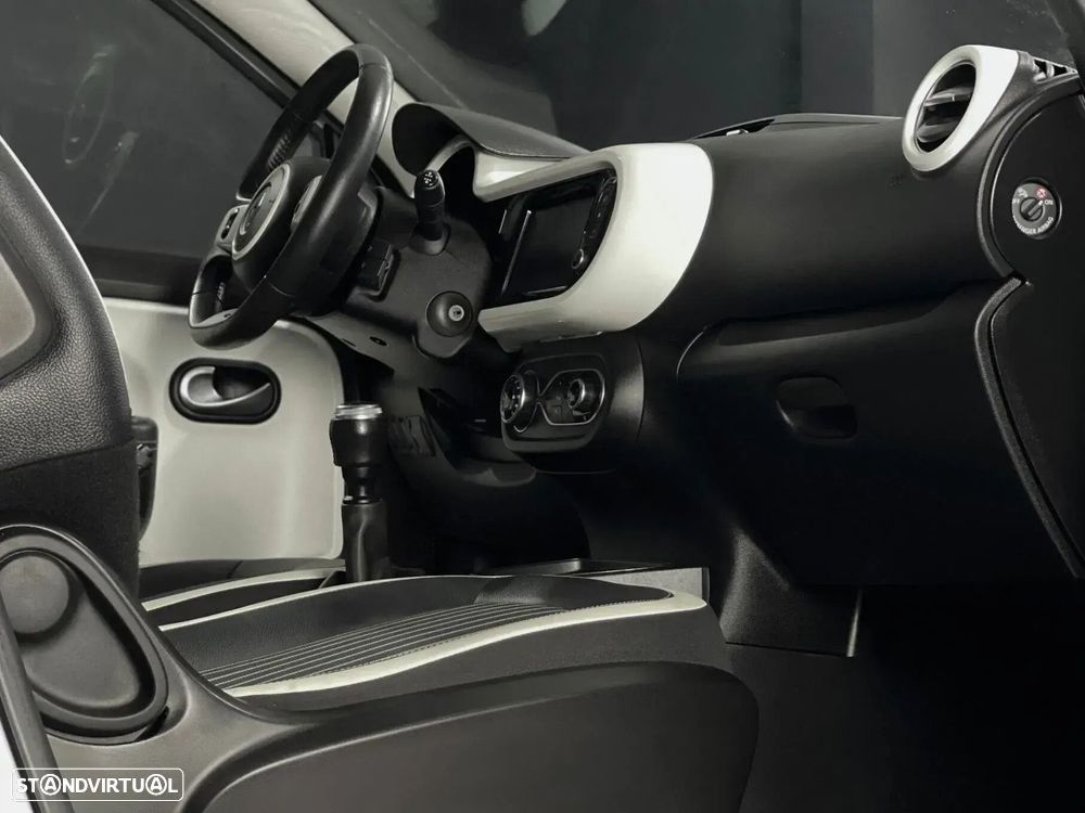Renault Twingo 1.0 SCe Intens - 4