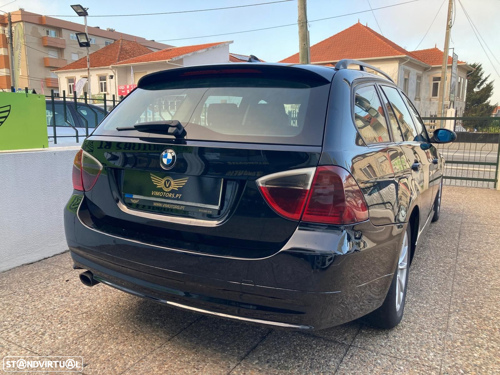 BMW 318 d Touring - 16