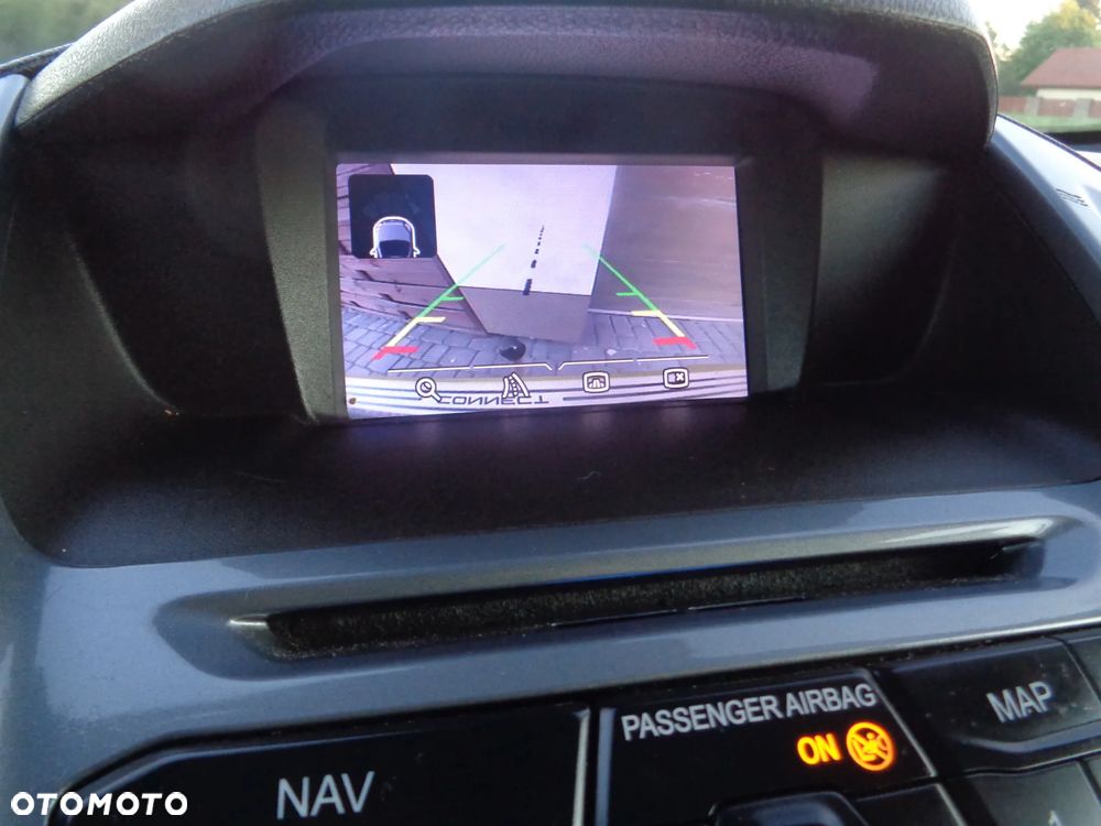 Ford Tourneo Connect Grand - 20