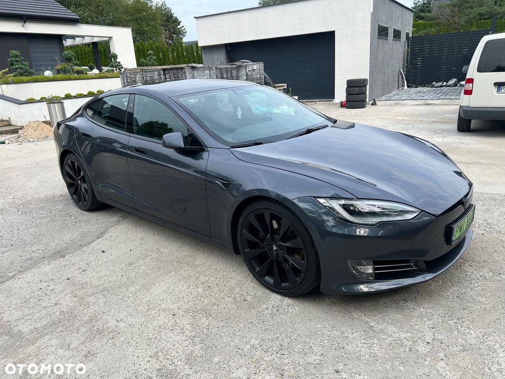 Tesla Model S Long Range Plus - 5