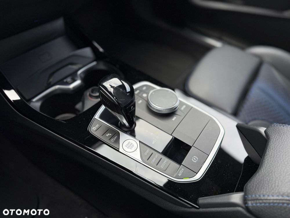 BMW Seria 1 - 25