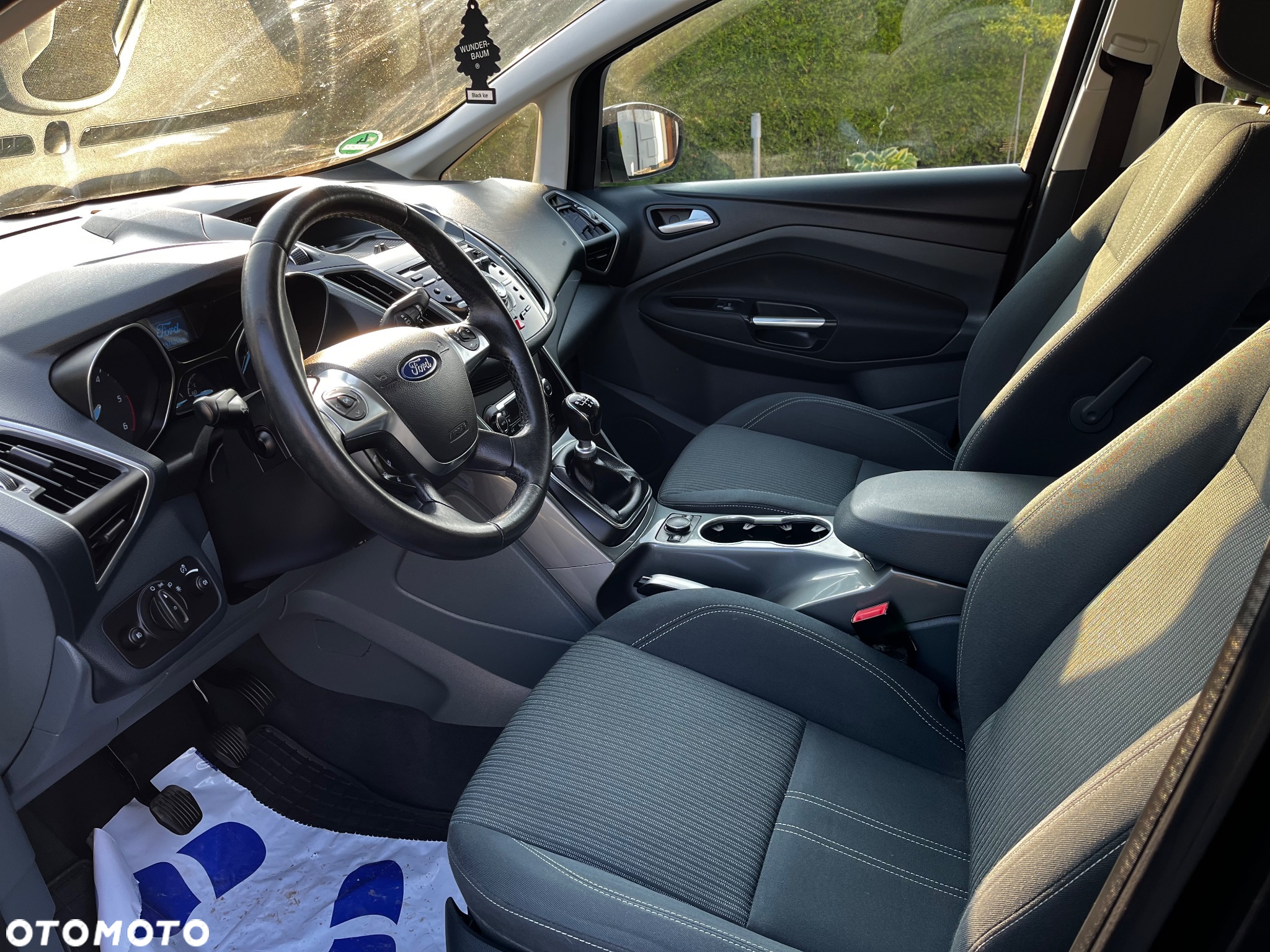 Ford Grand C-MAX - 10