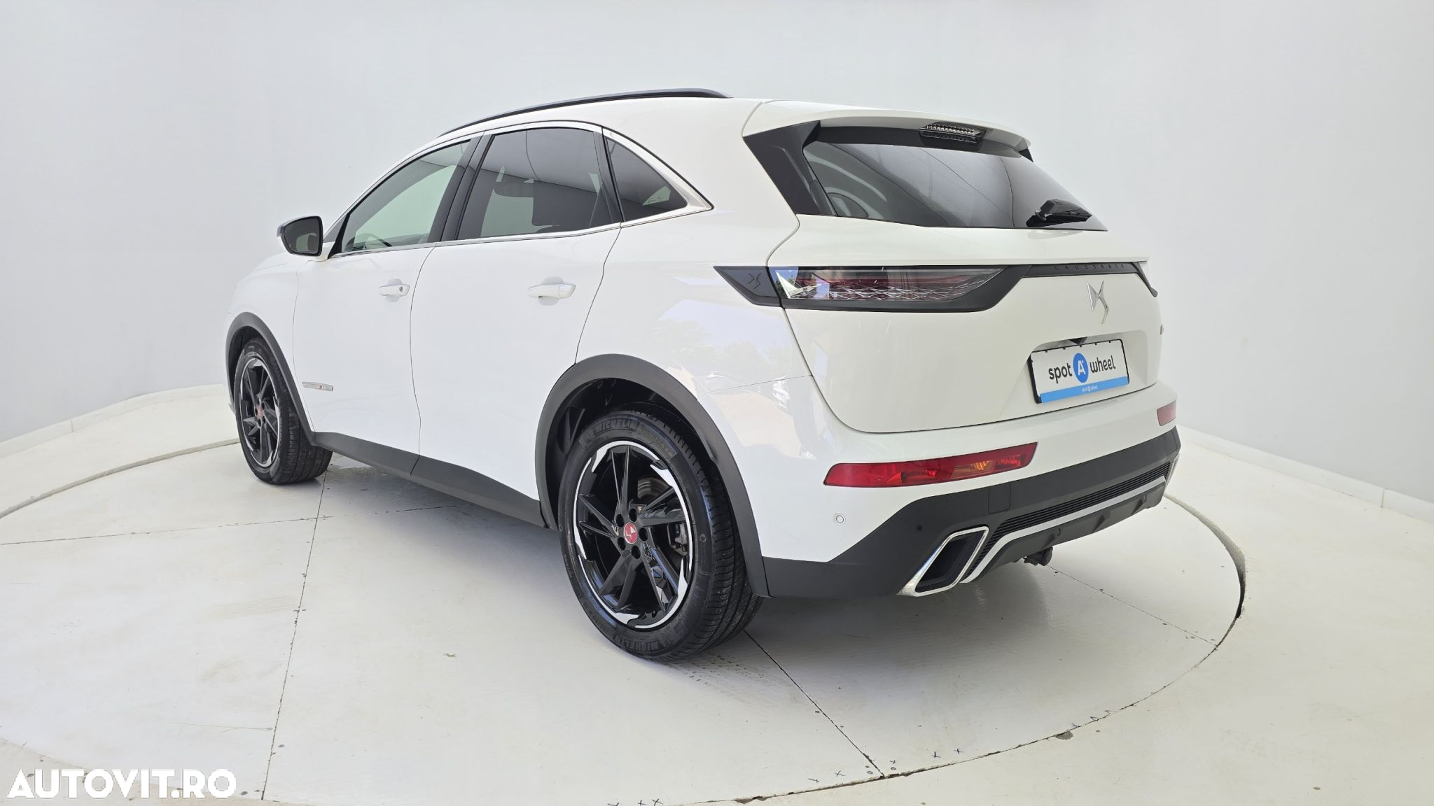 DS Automobiles DS 7 Crossback - 8