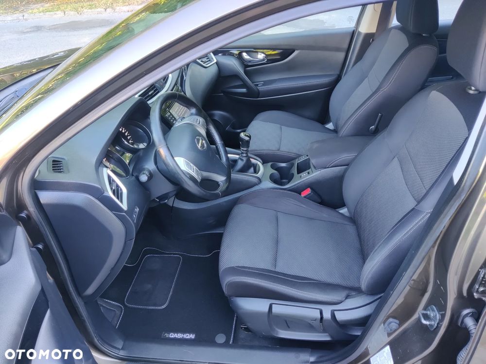 Nissan Qashqai 1.6 dCi 360 S&S - 17
