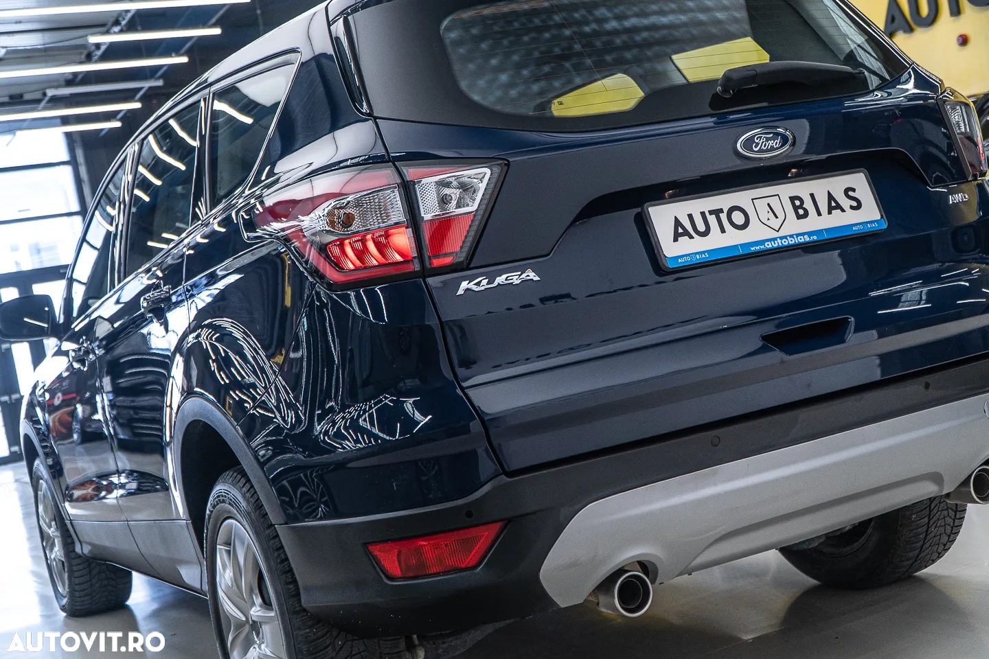 Ford Kuga 2.0 TDCi 4WD Powershift Titanium - 30