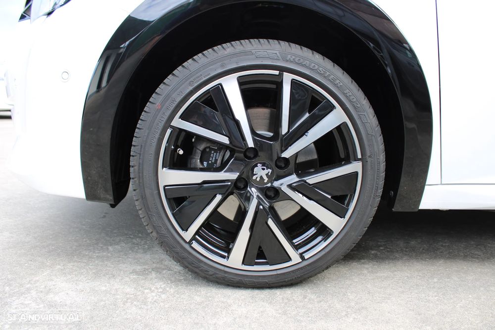 Peugeot e-208 50 kWh GT Line - 13
