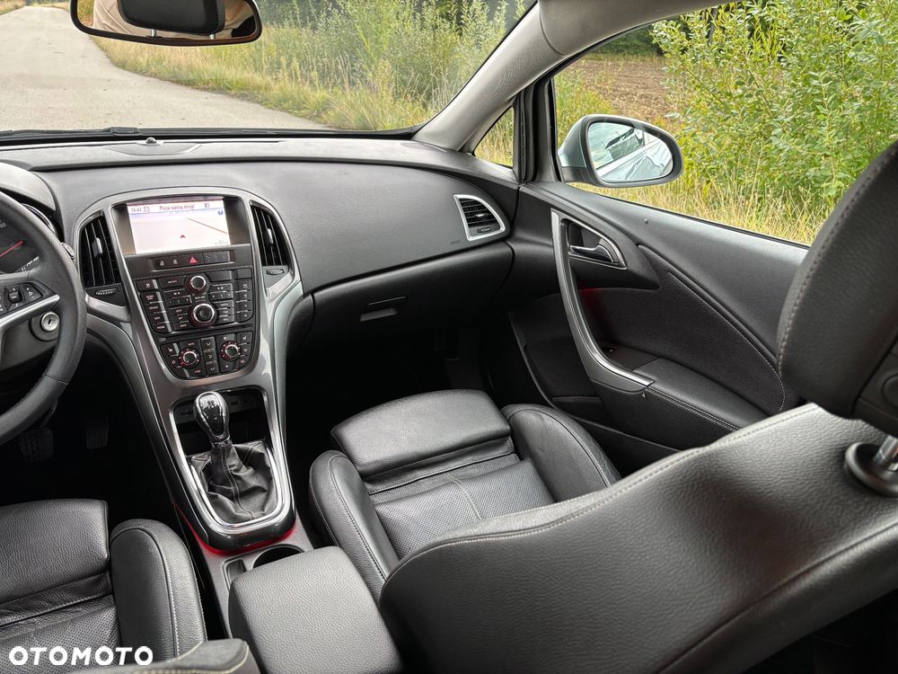Opel Astra 1.7 CDTI Cosmo S&S - 10