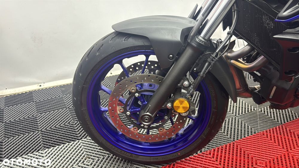 Yamaha MT - 9