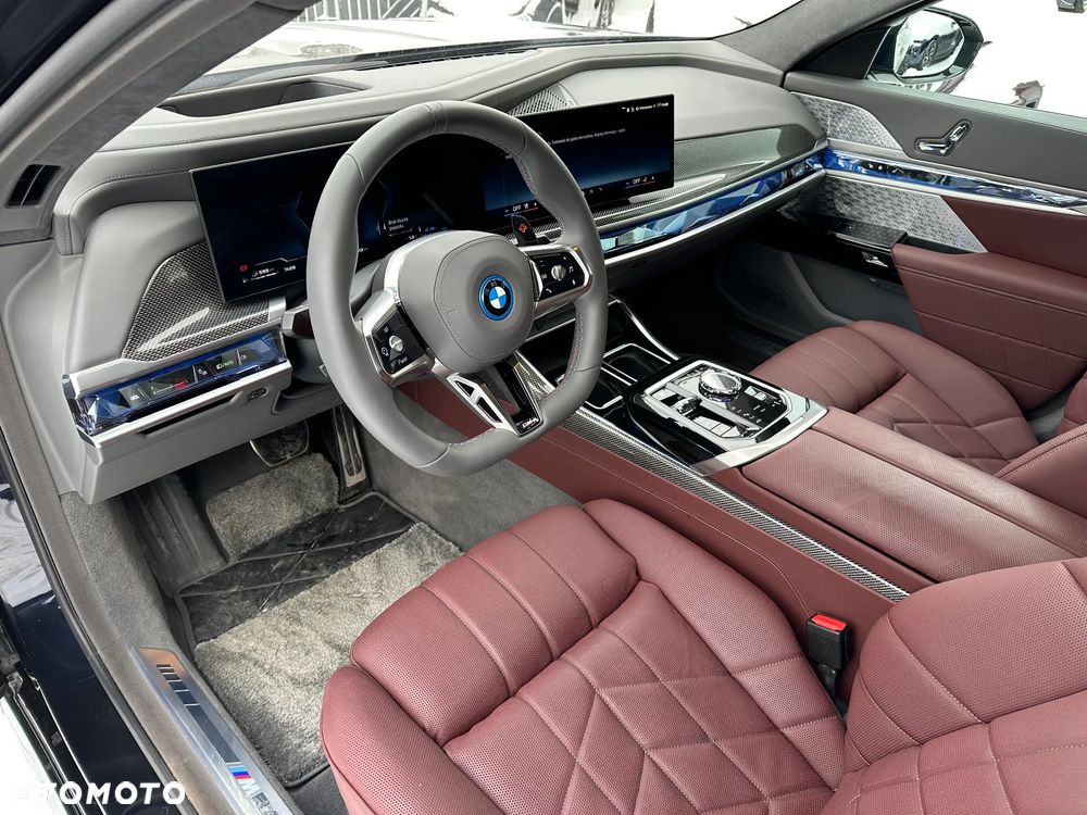 BMW Seria 7 M760e PHEV xDrive sport - 10