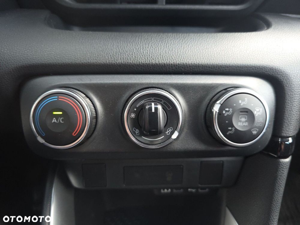 Toyota Yaris 1.5 Comfort - 25