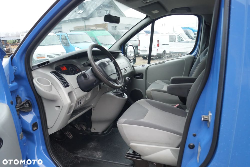 Renault Trafic - 19
