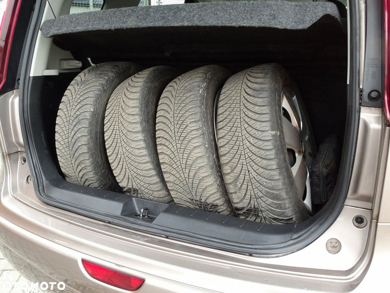 Nissan Note - 12