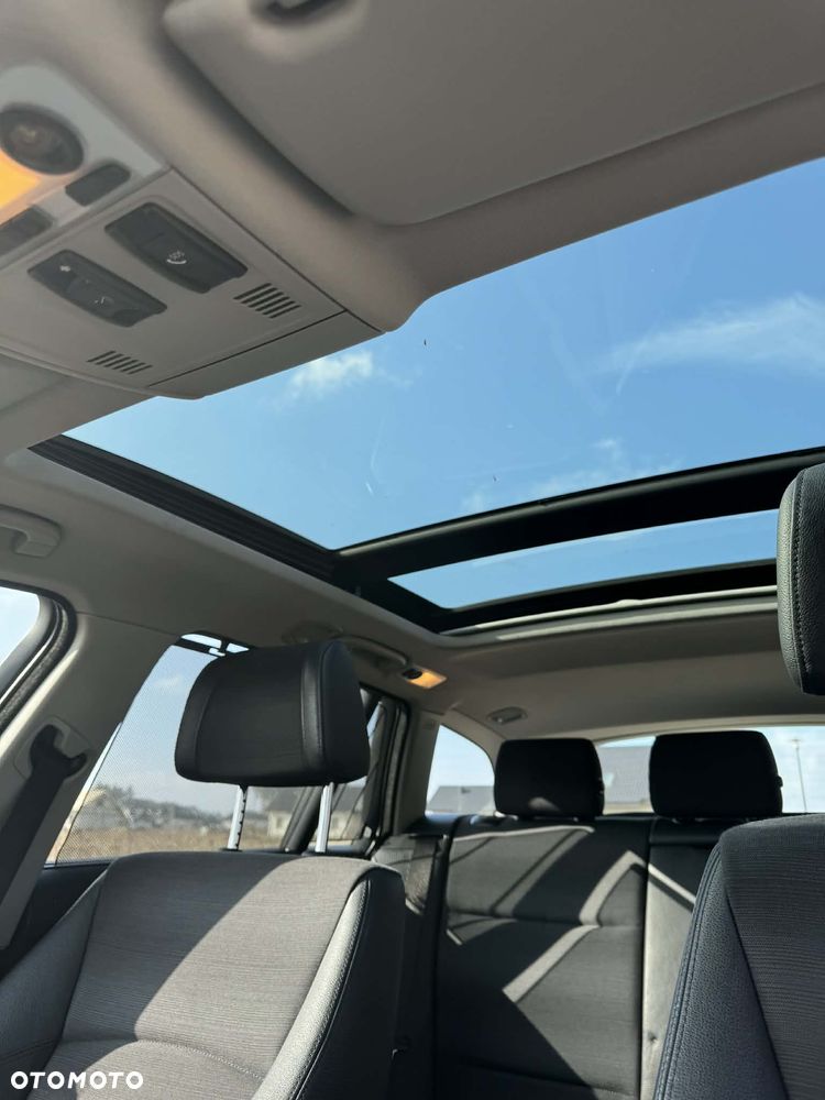 BMW Seria 3 318d DPF Edition Lifestyle - 12