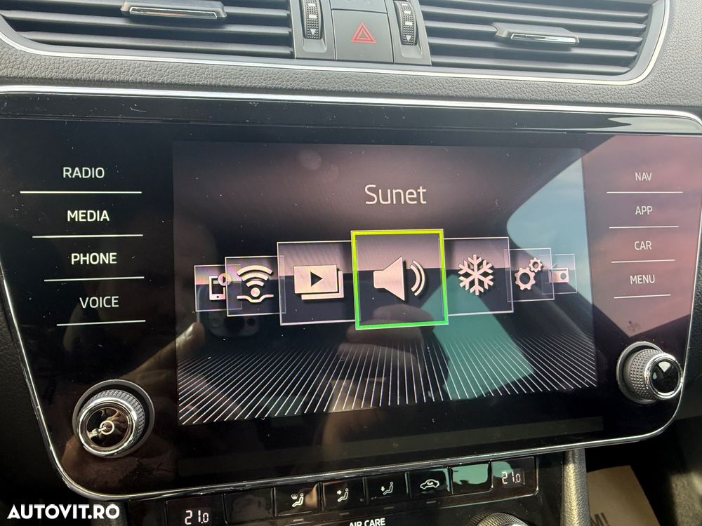 Skoda Superb 2.0 TDI DSG Active - 35