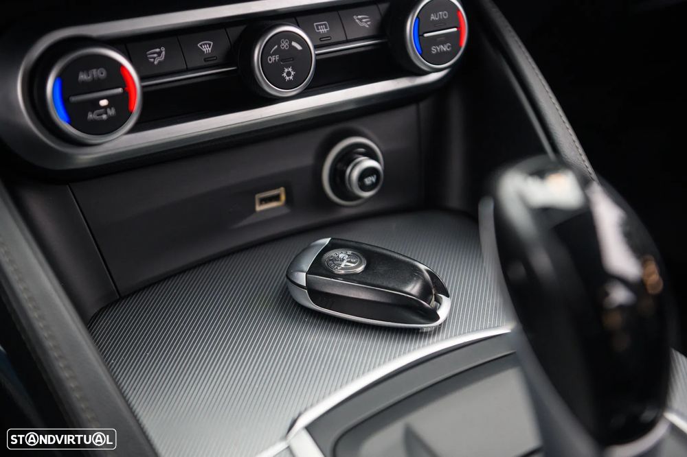 Alfa Romeo Stelvio 2.2 D Super AT8 Q4 - 35