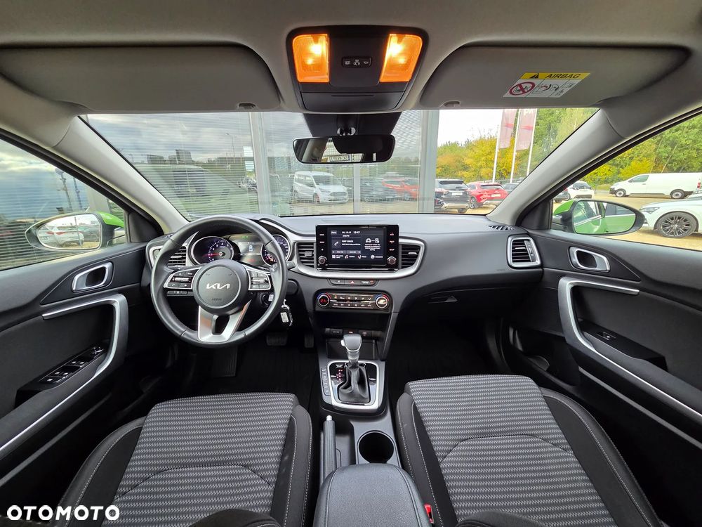 Kia XCeed 1.5 T-GDI L Business Line DCT - 37