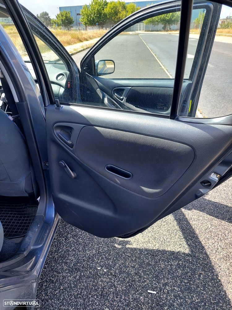Toyota Yaris 1.0 Final Edition - 9
