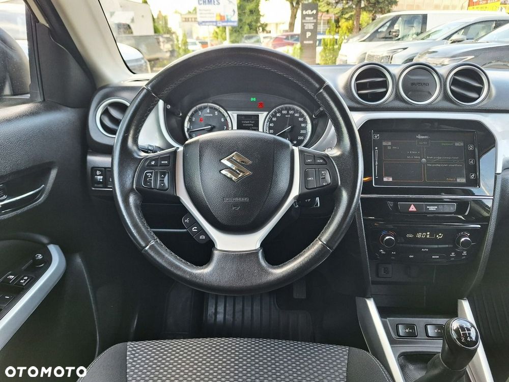 Suzuki Vitara - 22